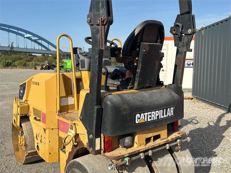 CAT CC24 Compacteur Monocylindre Smooth Drum Compactor Single drum rollers