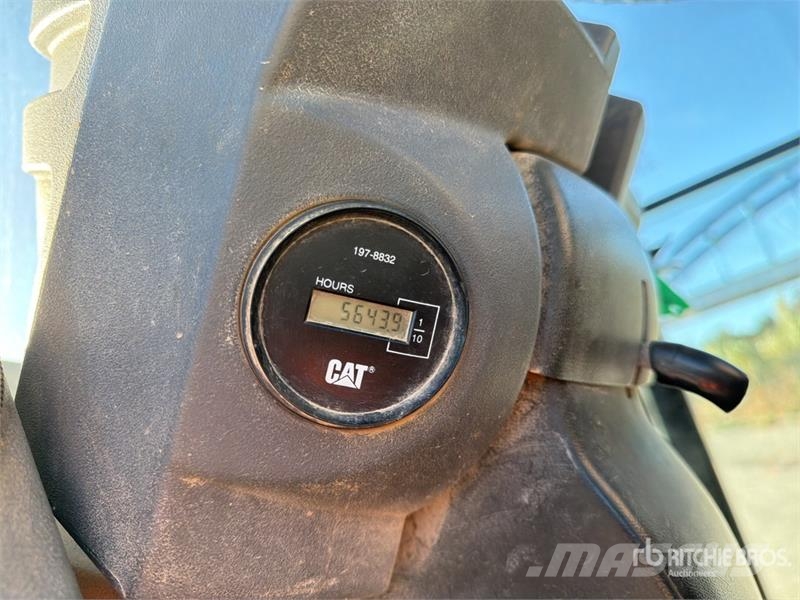 CAT CS-663E Tek tamburlu silindirler