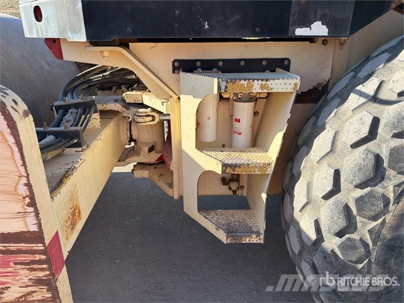 CAT CS-663E Tek tamburlu silindirler