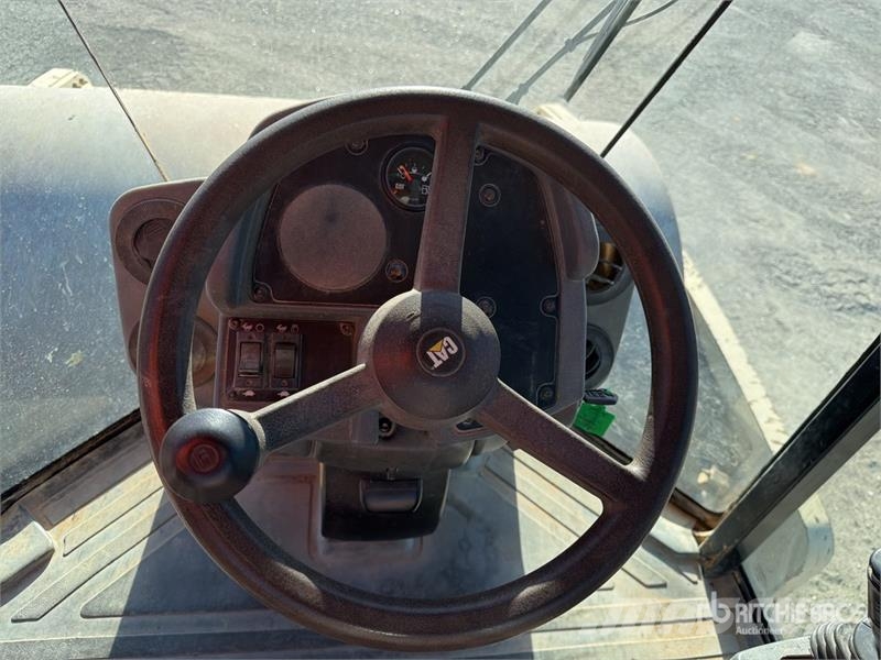 CAT CS-663E Tek tamburlu silindirler