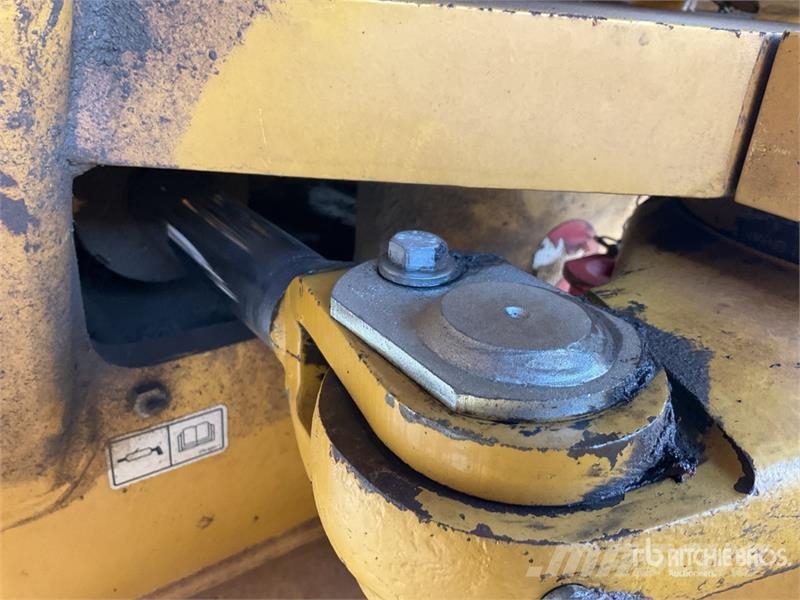 CAT CS78b Smooth Drum Compactor Single drum rollers