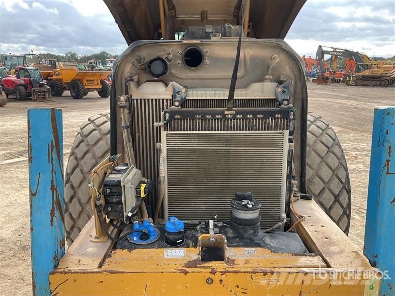 CAT CS78B Smooth Drum Compactor Enkelt tromle