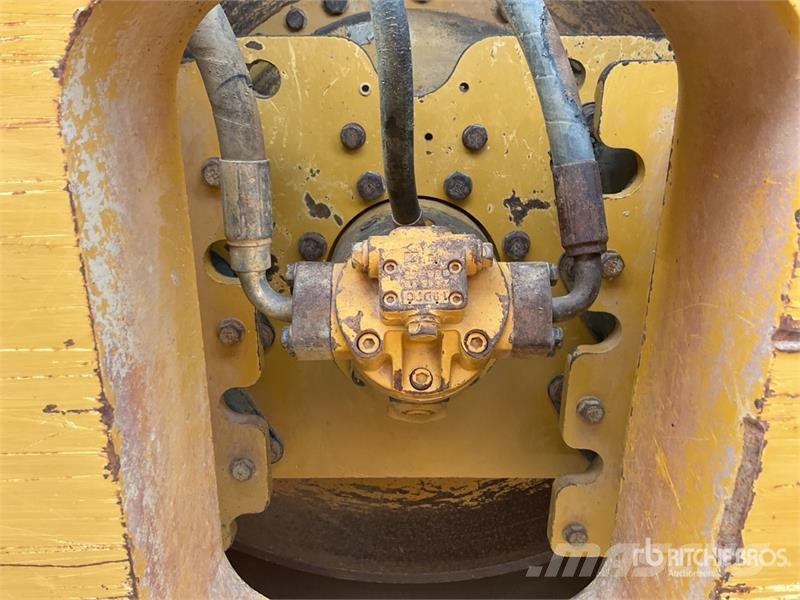 CAT CS78B Smooth Drum Compactor Enkelt tromle