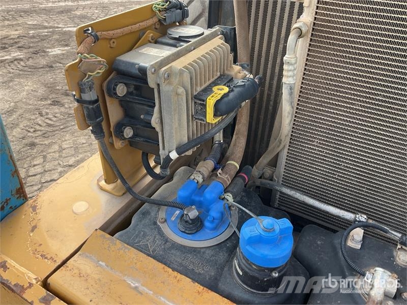 CAT CS78B Smooth Drum Compactor Enkelt tromle