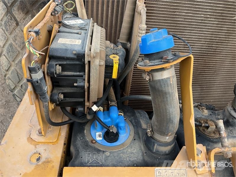 CAT CS78B Smooth Drum Compactor Enkelt tromle