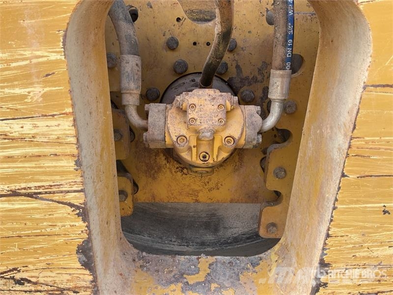 CAT CS78B Smooth Drum Compactor Enkelt tromle
