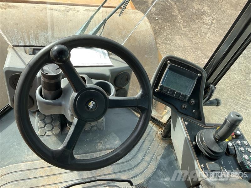 CAT CS78B Smooth Drum Compactor Enkelt tromle
