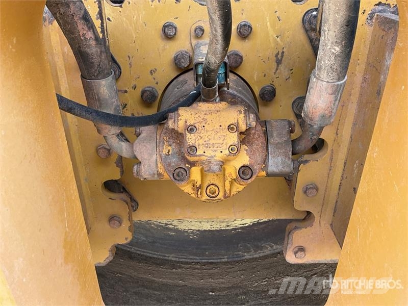 CAT CS78B Smooth Drum Compactor Enkelt tromle