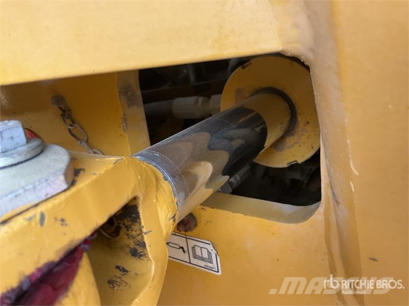 CAT CS78b Smooth Drum Compactor Single drum rollers