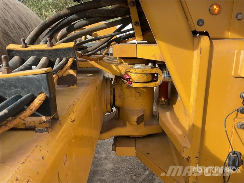 CAT CS78B Smooth Drum Compactor Enkelt tromle