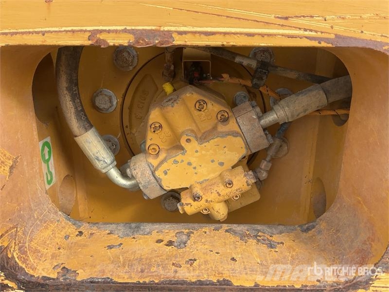 CAT CS78B Smooth Drum Compactor Enkelt tromle