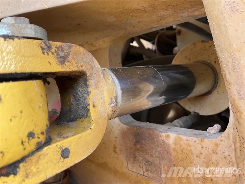 CAT CS78B Smooth Drum Compactor Enkelt tromle