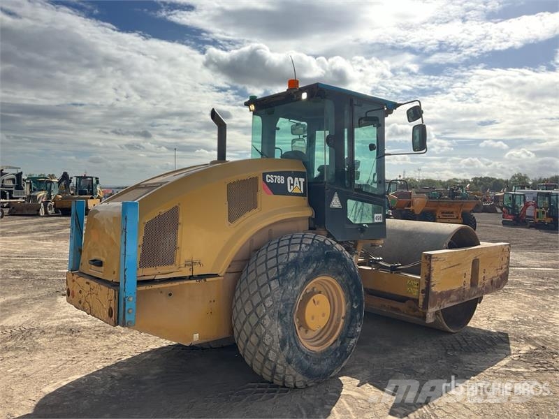 CAT CS78B Smooth Drum Compactor Enkelt tromle