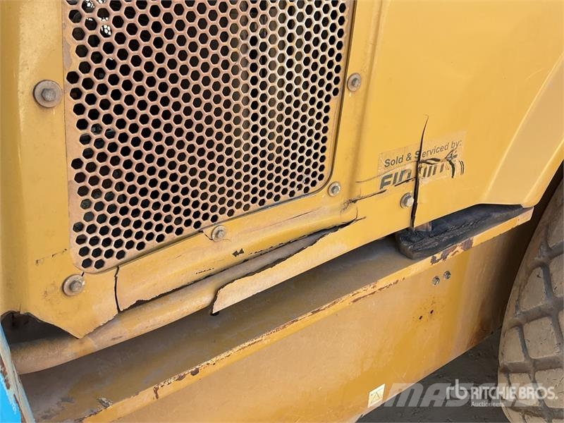 CAT CS78B Smooth Drum Compactor Enkelt tromle