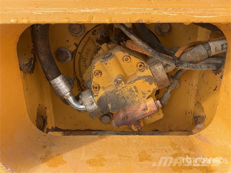 CAT CS78B Smooth Drum Compactor Enkelt tromle