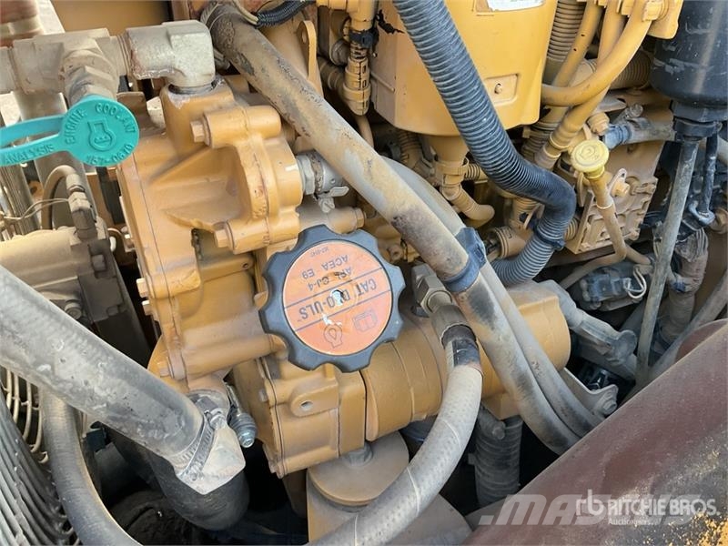 CAT CS78B Smooth Drum Compactor Single drum rollers