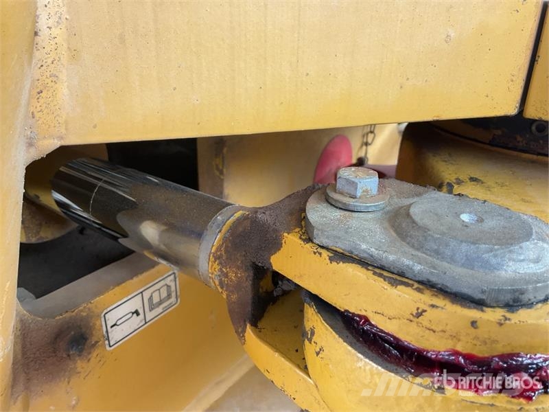 CAT CS78B Smooth Drum Compactor Enkelt tromle