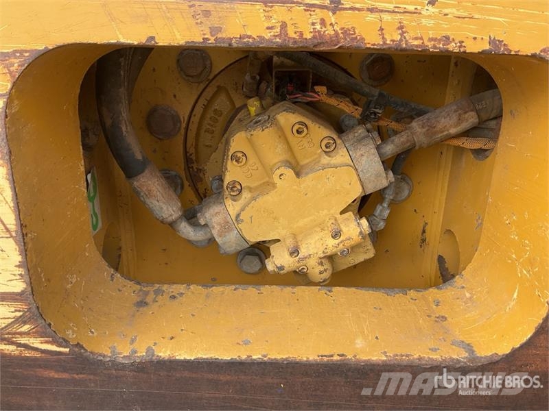 CAT CS78B Smooth Drum Compactor Enkelt tromle