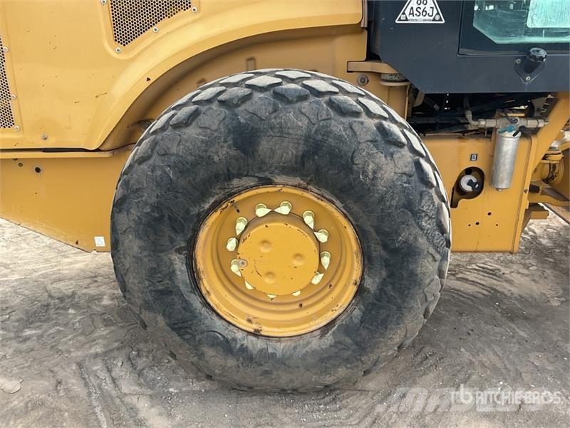 CAT CS78B Smooth Drum Compactor Enkelt tromle