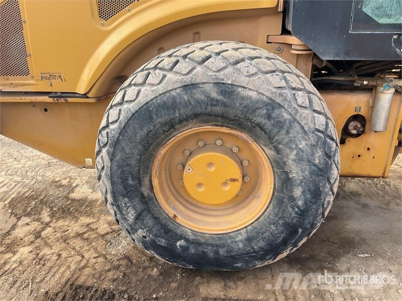 CAT CS78B Smooth Drum Compactor Enkelt tromle