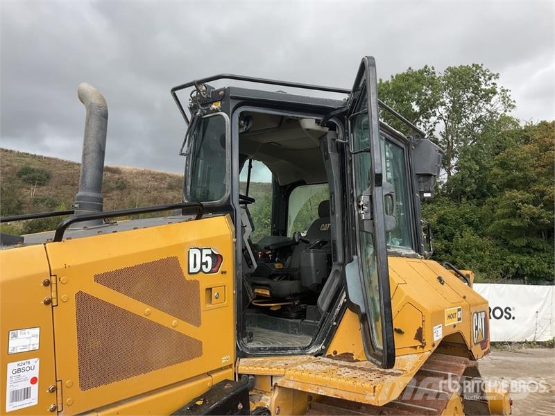 CAT D5 Buldožerji goseničarji