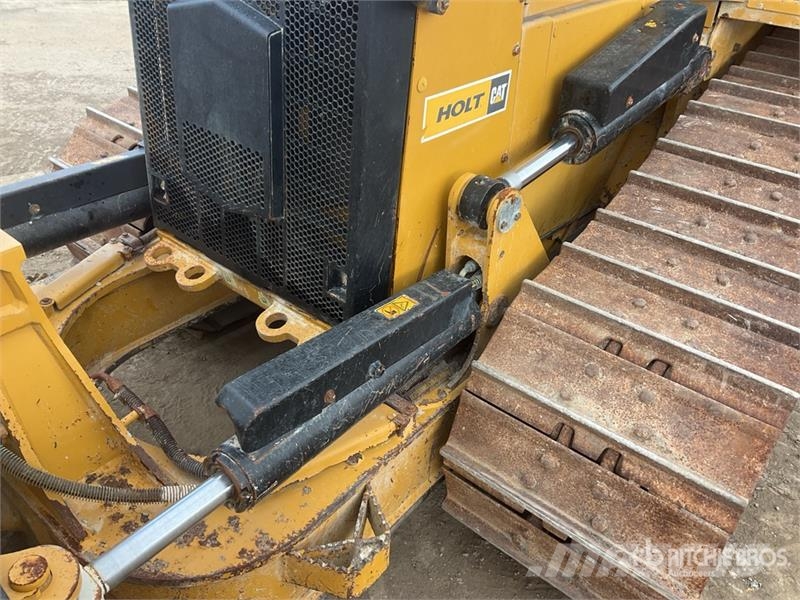 CAT D5 Buldožerji goseničarji
