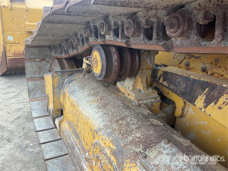 CAT D5 Buldožerji goseničarji