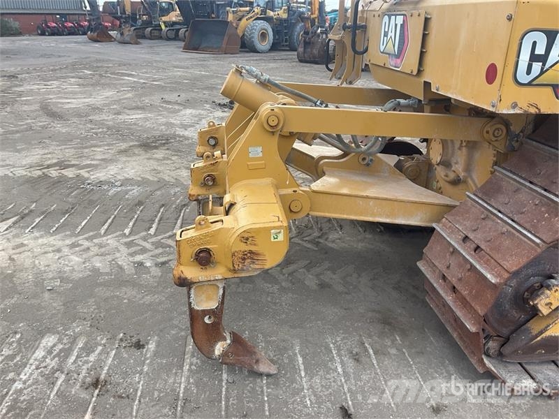 CAT D5 Buldožerji goseničarji