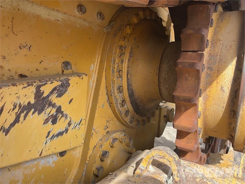 CAT D5 Buldožerji goseničarji