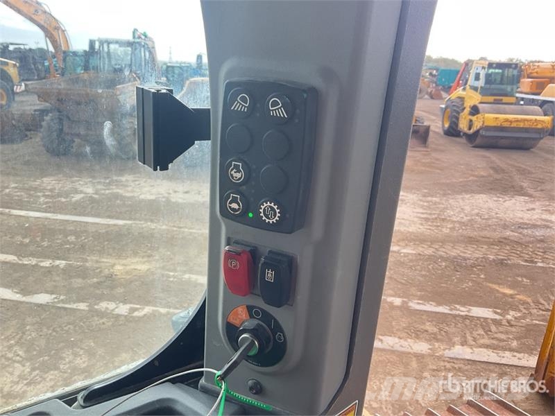CAT D5 Buldožerji goseničarji