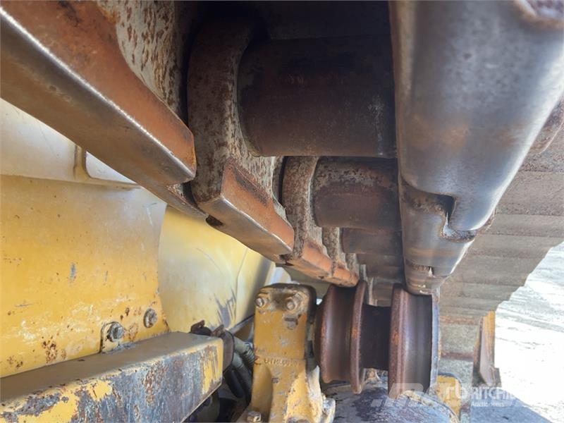 CAT D5 Buldožerji goseničarji