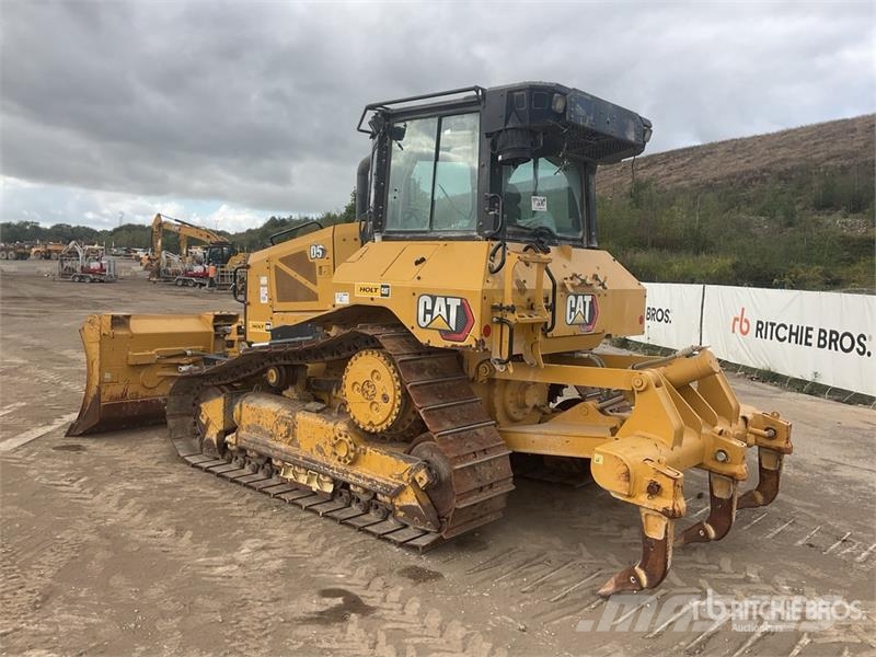 CAT D5 Buldožerji goseničarji