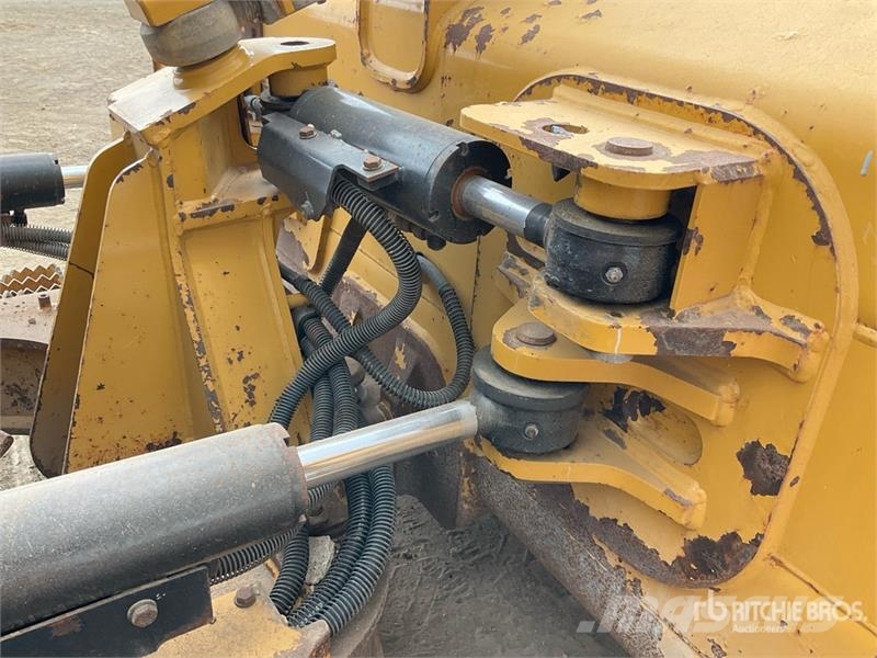 CAT D5K2 LGP Kāpurķēžu buldozeri