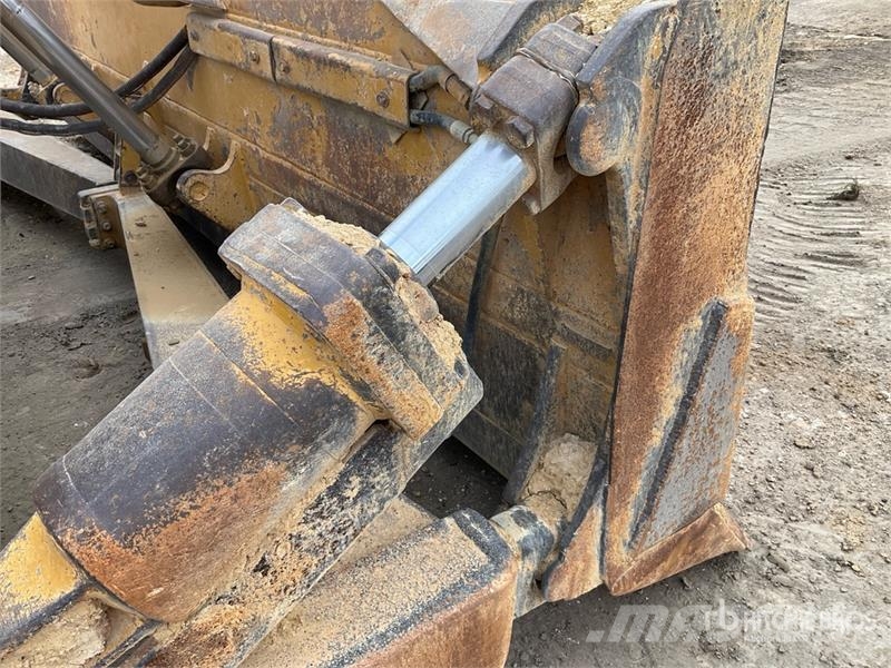 CAT D6R LGP Series III Crawler dozers