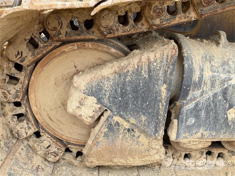 CAT D6R LGP Series III Crawler dozers