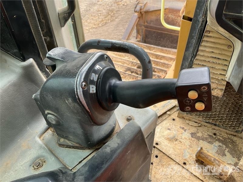 CAT D6R LGP Series III Crawler dozers