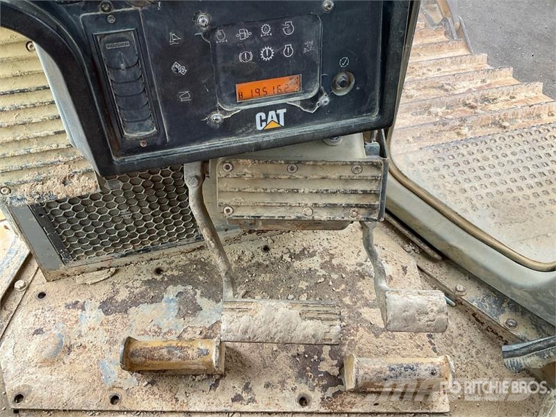 CAT D6R LGP Series III Crawler dozers