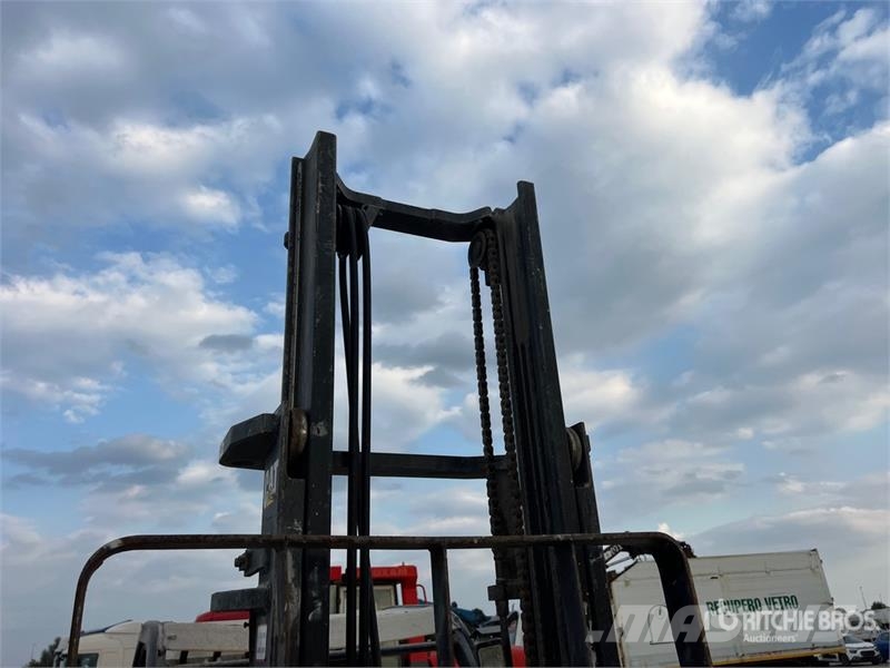CAT DP20CN 2000 kg Forklift Forklift trucks - others