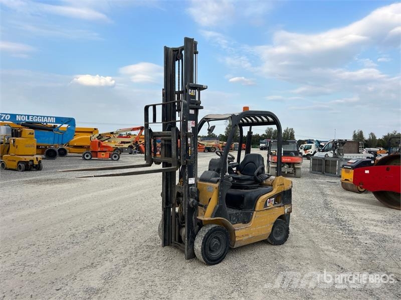 CAT DP20CN 2000 kg Forklift Forklift trucks - others