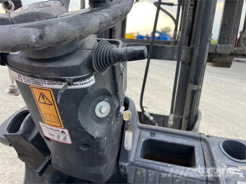 CAT DP20CN 2000 kg Forklift Forklift trucks - others