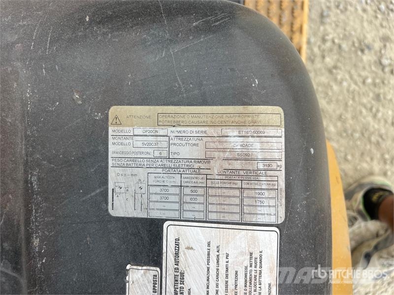 CAT DP20CN 2000 kg Forklift Forklift trucks - others