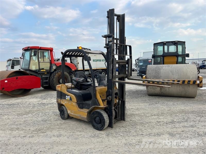CAT DP20CN 2000 kg Forklift Forklift trucks - others
