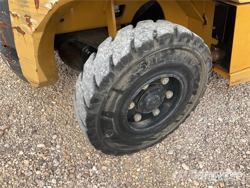 CAT DP70N1 Forklift Otras carretillas elevadoras