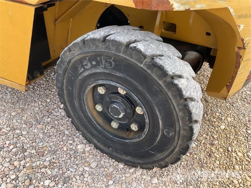 CAT DP70N1 Forklift Otras carretillas elevadoras
