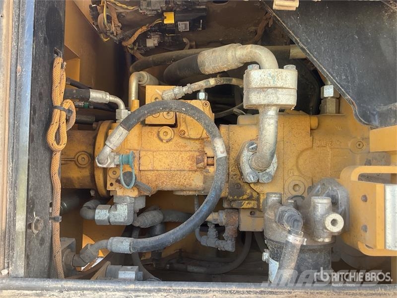 CAT M314F Wheel Excavator Pelle sur pneus