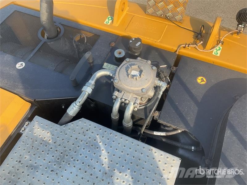 CAT M314F Wheel Excavator Pelle sur pneus