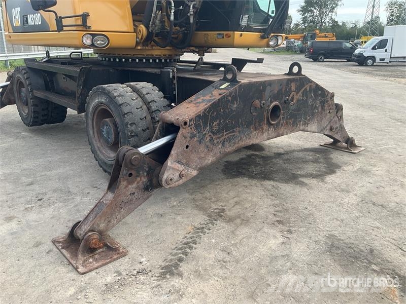 CAT M318 Wheeled excavators