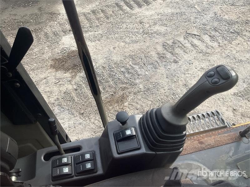 CAT M318 Wheeled excavators