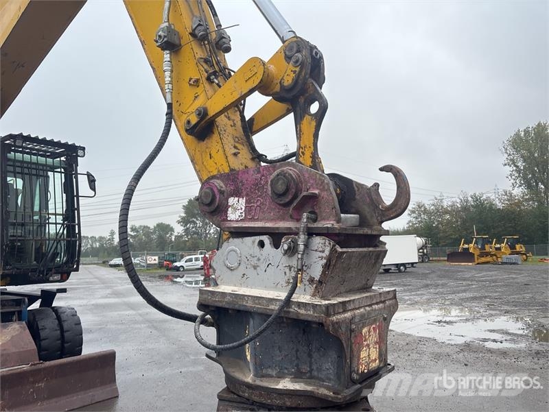 CAT M318C Wheel Material Handler Muu