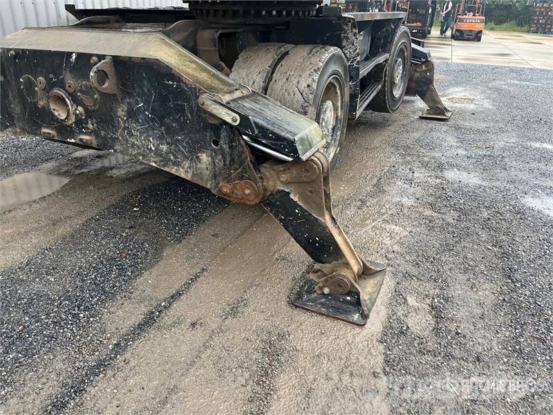 CAT MH3022 Wheel Material Handler Stavebníctvo - ostatné
